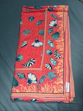 Like new Vintage April Cornell cotton seashell Tablecloth 60” x 112” coastal